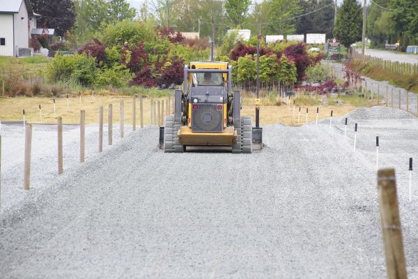 Gravel Driveway Leveling in Longmont