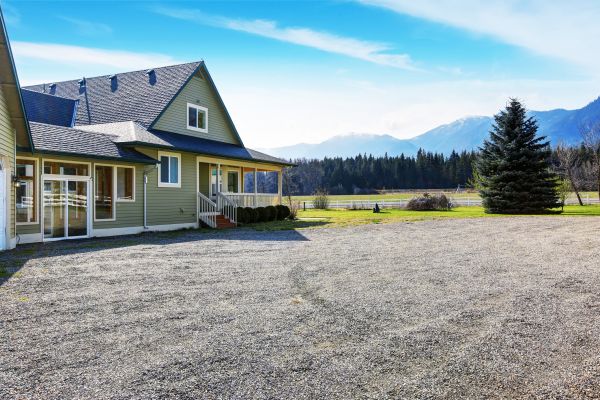 Driveway Gravel Leveling in Longmont